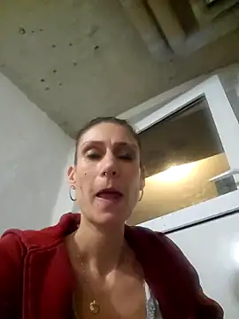 Snapshot of Dessousgirl8787 chatting on January 17, 2025, 8:11 pm Dessousgirl8787 online show from January 17, 2025, 8:11 pm