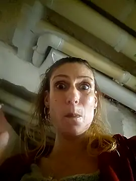 Snapshot of Dessousgirl8787 chatting on January 16, 2025, 8:36 pm Dessousgirl8787 online show from January 16, 2025, 8:36 pm