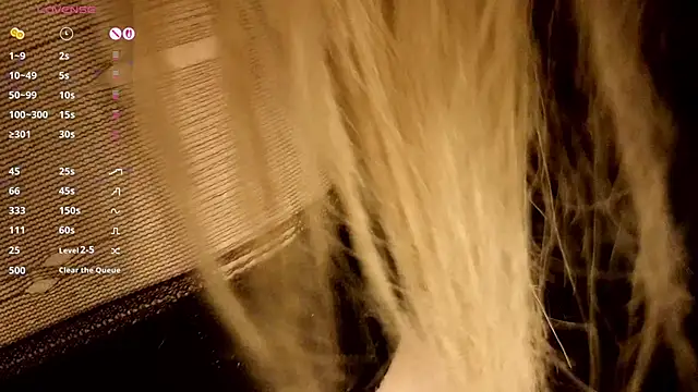 Snapshot of Emily__Mooree chatting on October 12, 2025, 8:05 am Emily Mooree online show from October 12, 2025, 8:05 am