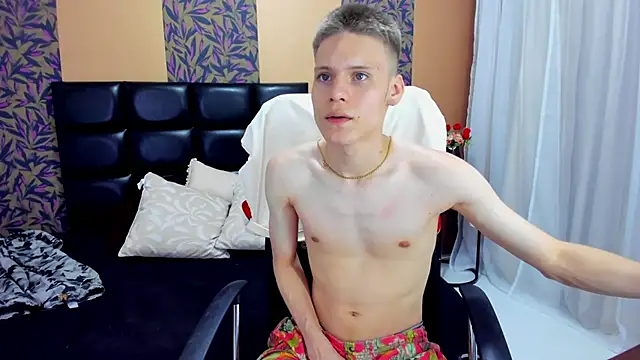 Snapshot of blondie_lover69 chatting on February 10, 2025, 10:40 pm blondie lover69 online show from February 10, 2025, 10:40 pm