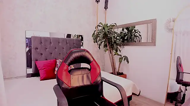 blondie lover69 online show from October 19, 2025, 8:22 pm