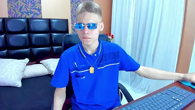 Snapshot of blondie_lover69 chatting on February 6, 2025, 8:56 pm blondie lover69 online show from February 6, 2025, 8:56 pm