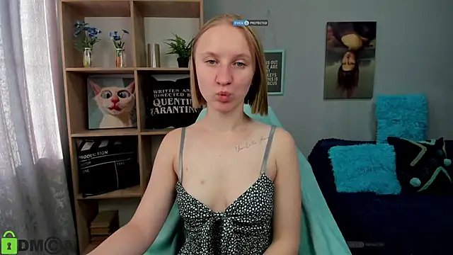 Snapshot of BeautyBlondy chatting on September 20, 2025, 5:45 am BeautyBlondy online show from September 20, 2025, 5:45 am