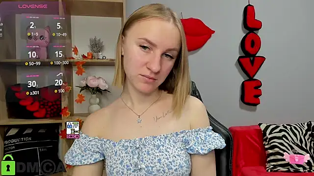 BeautyBlondy online show from November 25, 2025, 1:22 pm