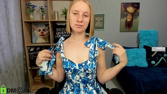 Snapshot of BeautyBlondy chatting on September 19, 2025, 12:20 pm BeautyBlondy online show from September 19, 2025, 12:20 pm