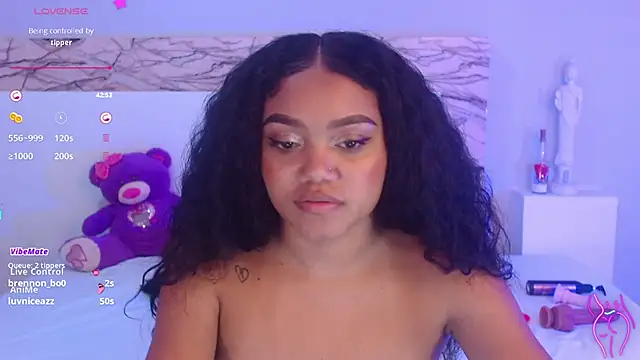 JasmineRose7 online show from February 27, 2025, 7:19 am