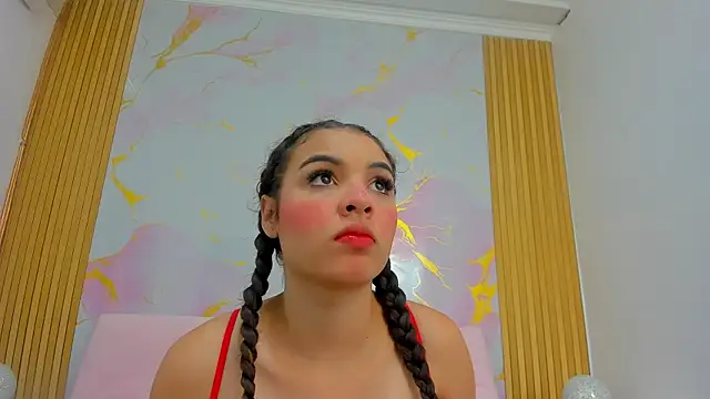 Snapshot of Kim_Lennon chatting on October 10, 2025, 1:23 pm Kim Lennon online show from October 10, 2025, 1:23 pm