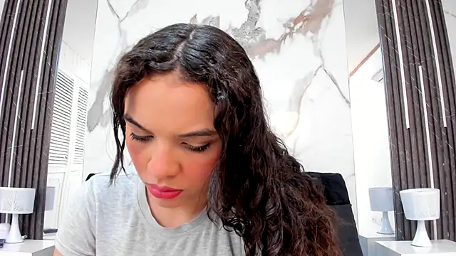 Snapshot of Kim_Lennon chatting on September 27, 2025, 2:12 pm Kim Lennon online show from September 27, 2025, 2:12 pm