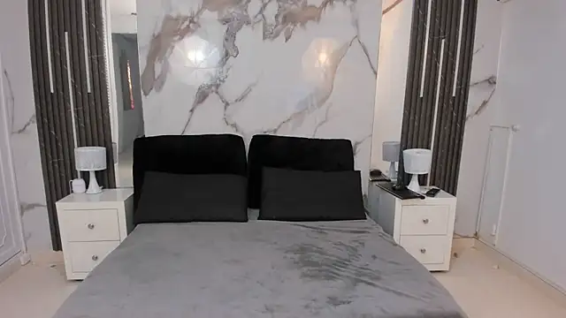 Snapshot of Kim_Lennon chatting on September 25, 2025, 12:44 pm Kim Lennon online show from September 25, 2025, 12:44 pm