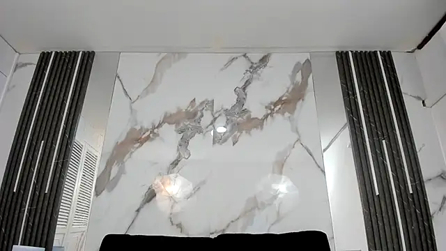 Snapshot of Kim_Lennon chatting on September 18, 2025, 2:42 pm Kim Lennon online show from September 18, 2025, 2:42 pm