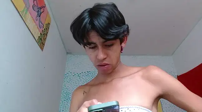 boysLittle online show from February 10, 2025, 12:08 pm