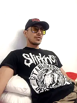 Snapshot of tony-camargo chatting on January 24, 2025, 11:23 pm tony-camargo online show from January 24, 2025, 11:23 pm