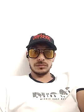 Snapshot of tony-camargo chatting on January 8, 2025, 4:02 am tony-camargo online show from January 8, 2025, 4:02 am