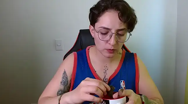 alex parker07 online show from March 13, 2025, 9:48 pm