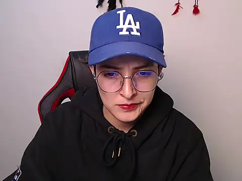 alex parker07 online show from February 5, 2025, 12:31 am