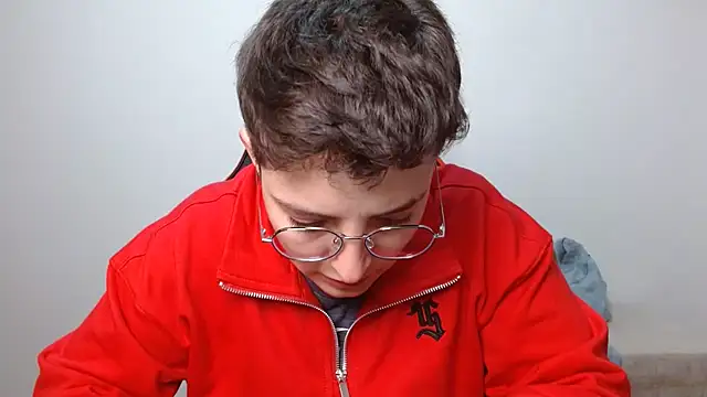 alex parker07 online show from September 30, 2025, 12:05 am