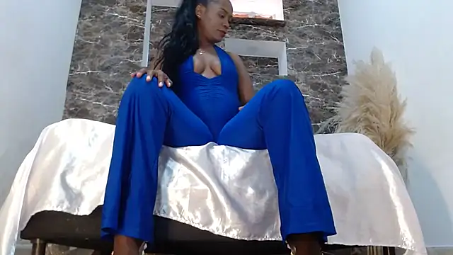 Snapshot of RAICHELLCOOPER1 chatting on September 22, 2025, 5:19 pm RAICHELLCOOPER1 online show from September 22, 2025, 5:19 pm