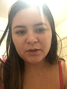 julinha2311 online show from October 19, 2025, 9:39 pm