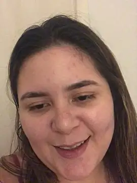 julinha2311 online show from January 14, 2025, 5:08 am