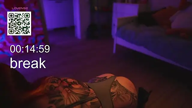 Snapshot of vse_sukki chatting on October 4, 2025, 5:09 am vse sukki online show from October 4, 2025, 5:09 am