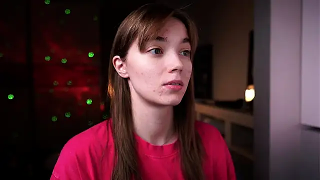 ileanacampbe online show from November 5, 2025, 4:48 am