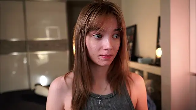 ileanacampbe online show from September 24, 2025, 4:19 am