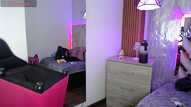 NyxAndria 1 online show from February 4, 2026, 11:22 pm