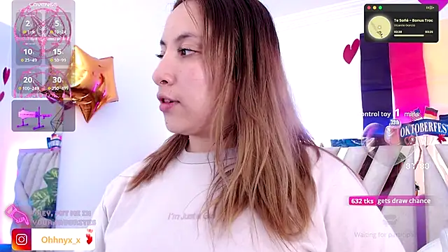 Snapshot of NyxAndria_1 chatting on September 28, 2025, 9:05 am NyxAndria 1 online show from September 28, 2025, 9:05 am