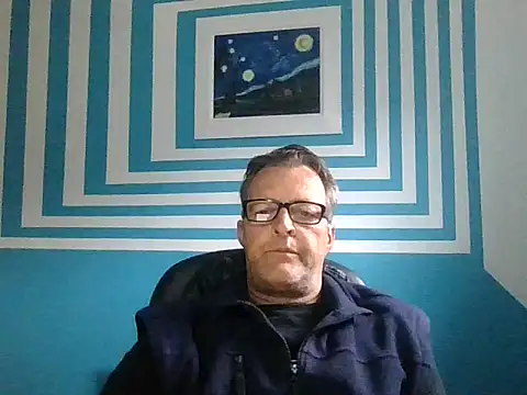 itsmeyes69 online show from April 12, 2026, 1:58 pm