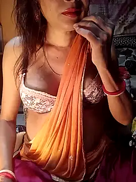SANA-LEONI online show from January 17, 2025, 1:24 pm