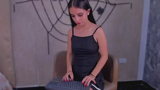 StefanyRousse online show from October 24, 2025, 11:42 am