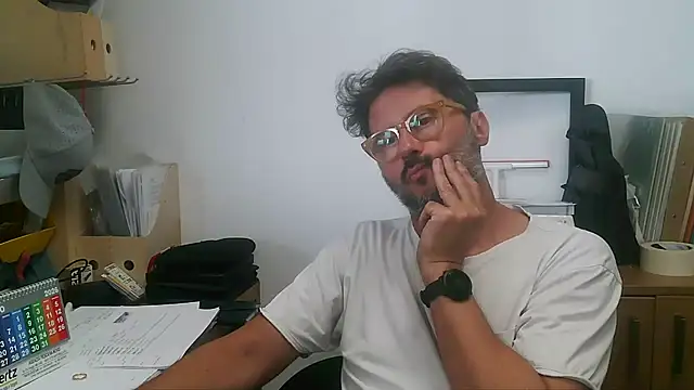 Snapshot of Cellino4 chatting on July 20, 2026, 3:58 pm Cellino4 online show from July 20, 2026, 3:58 pm