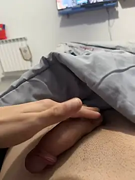 Snapshot of lucarioos06 chatting on January 14, 2025, 2:43 pm lucarioos06 online show from January 14, 2025, 2:43 pm