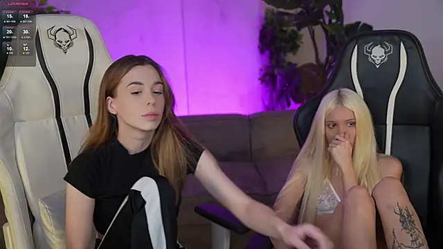 Snapshot of Lika_Secret_ chatting on October 16, 2025, 2:31 am Lika Secret online show from October 16, 2025, 2:31 am