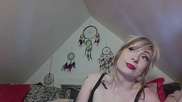 Snapshot of miamimintbaby chatting on January 29, 2025, 6:28 pm miamimintbaby online show from January 29, 2025, 6:28 pm