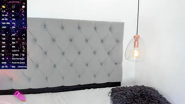 Snapshot of Cristal_Bons chatting on March 20, 2025, 9:13 pm Cristal Bons online show from March 20, 2025, 9:13 pm