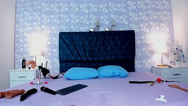 Snapshot of SalomeSimonz chatting on January 11, 2026, 7:43 pm SalomeSimonz online show from January 11, 2026, 7:43 pm