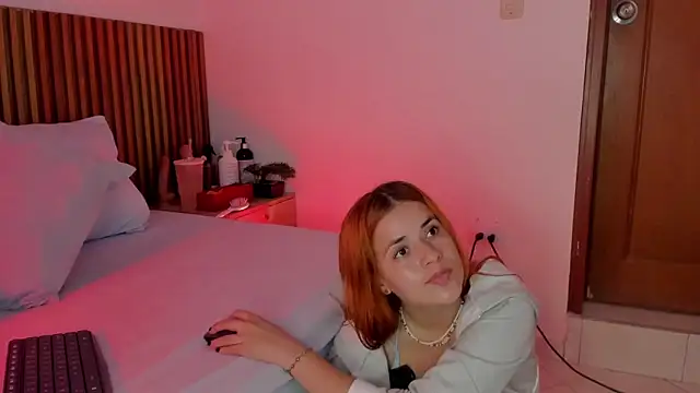 Snapshot of alliss_ginger_ chatting on September 15, 2025, 7:47 pm alliss ginger  online show from September 15, 2025, 7:47 pm