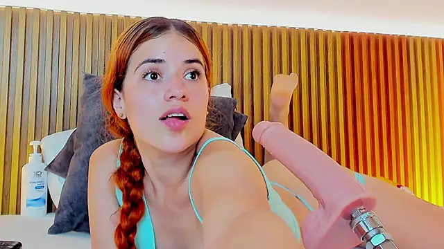 Snapshot of alliss_ginger_ chatting on February 9, 2025, 2:06 am alliss ginger  online show from February 9, 2025, 2:06 am