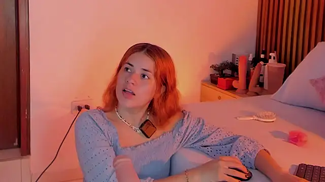 Snapshot of alliss_ginger_ chatting on September 8, 2025, 7:13 pm alliss ginger  online show from September 8, 2025, 7:13 pm