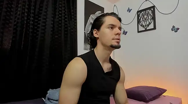 Snapshot of maxi_styles chatting on February 17, 2025, 8:38 pm maxi styles online show from February 17, 2025, 8:38 pm