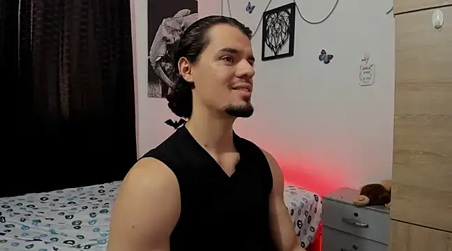 Snapshot of maxi_styles chatting on March 2, 2025, 10:34 pm maxi styles online show from March 2, 2025, 10:34 pm