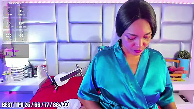 LovelyNickii online show from February 27, 2026, 12:38 pm