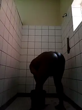 Snapshot of Dube501 chatting on October 6, 2025, 5:41 am Dube501 online show from October 6, 2025, 5:41 am