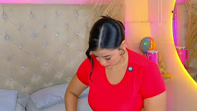 AlynAllen online show from April 1, 2026, 7:00 pm