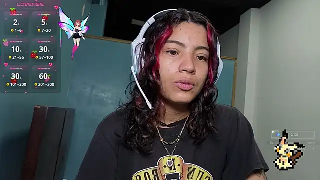 Snapshot of Lovelyamyy chatting on October 13, 2025, 4:41 pm Lovelyamyy online show from October 13, 2025, 4:41 pm