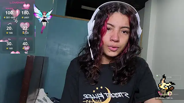 Snapshot of Lovelyamyy chatting on October 18, 2025, 2:41 pm Lovelyamyy online show from October 18, 2025, 2:41 pm