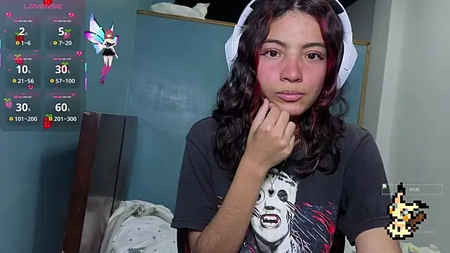 Snapshot of Lovelyamyy chatting on October 11, 2025, 3:35 pm Lovelyamyy online show from October 11, 2025, 3:35 pm