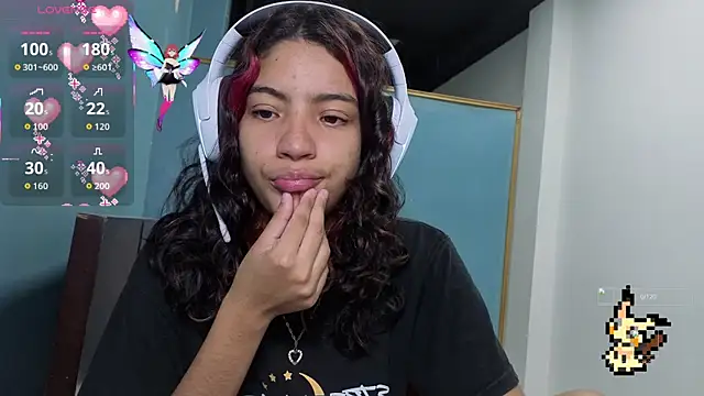 Snapshot of Lovelyamyy chatting on October 22, 2025, 1:54 pm Lovelyamyy online show from October 22, 2025, 1:54 pm