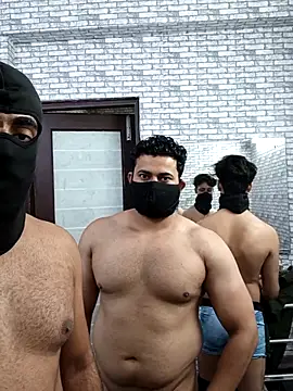 vaibhavchugh38 online show from May 8, 2026, 6:23 pm